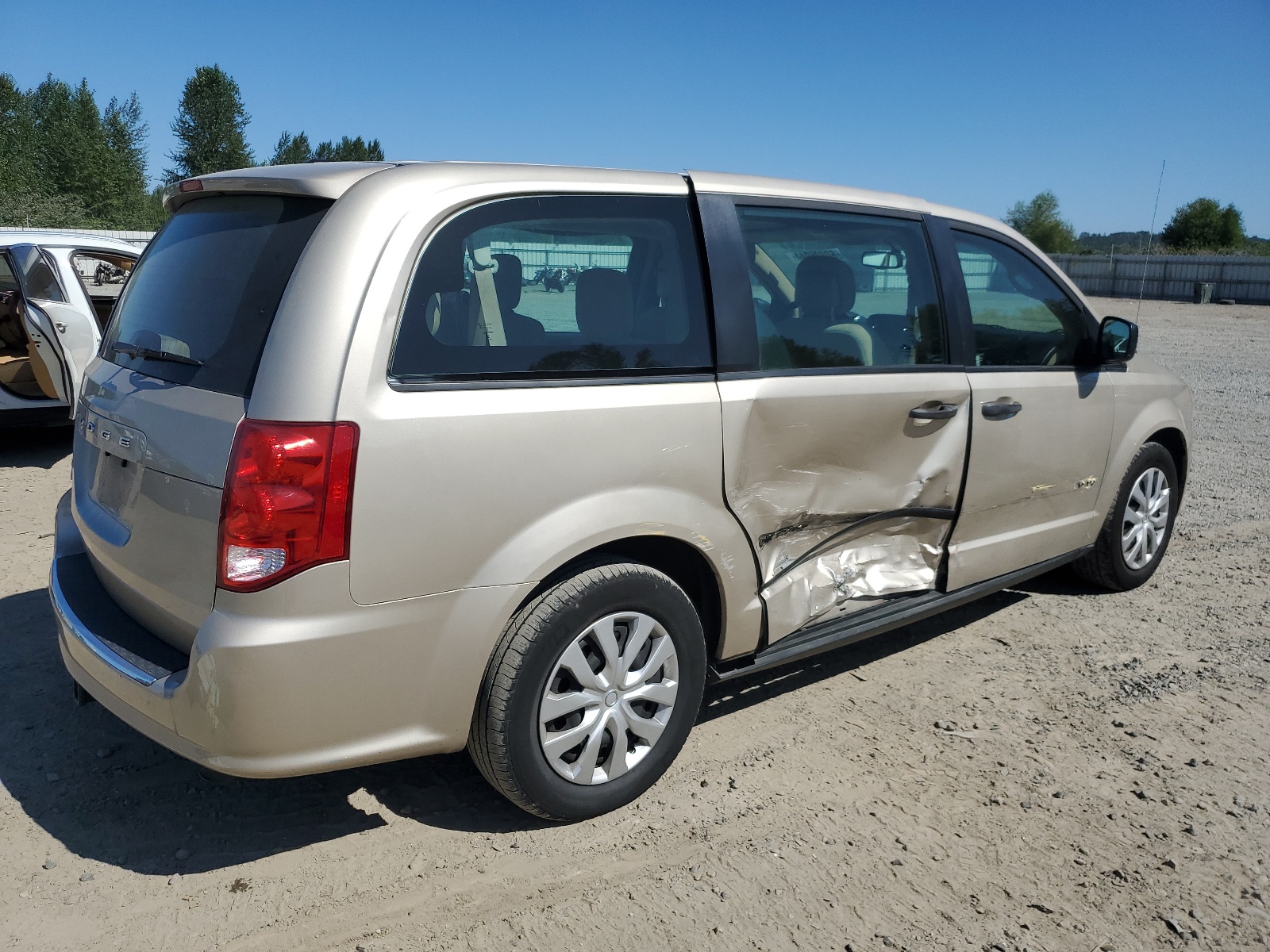 2015 Dodge Grand Caravan Se vin: 2C4RDGBG5FR681172