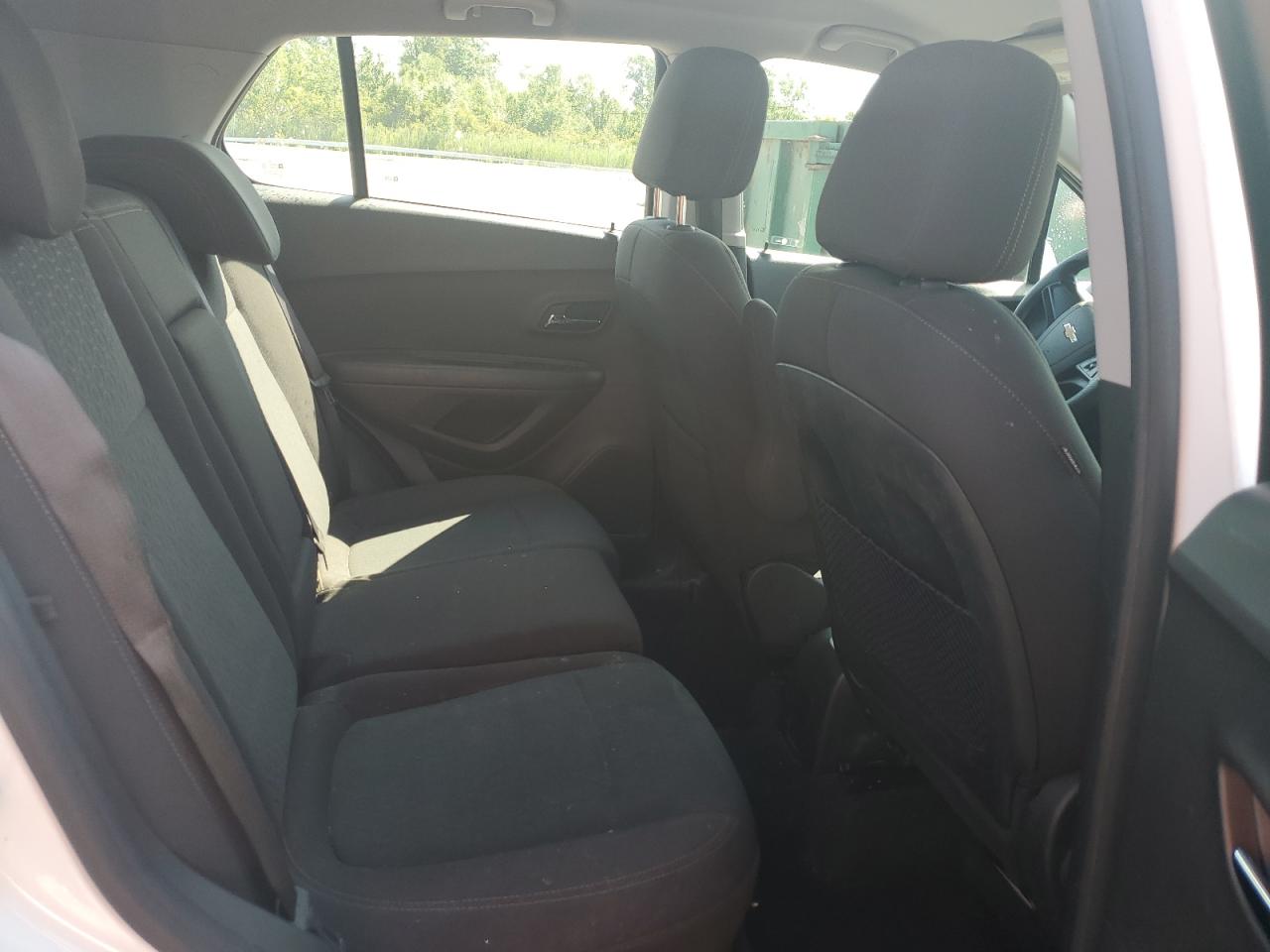 2018 Chevrolet Trax Ls VIN: KL7CJNSB1JB583803 Lot: 62120294