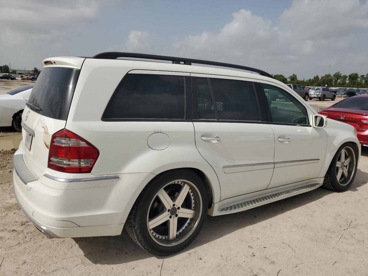 2008 Mercedes-Benz Gl 450 4Matic VIN: 4JGBF71E98A391015 Lot: 65543864