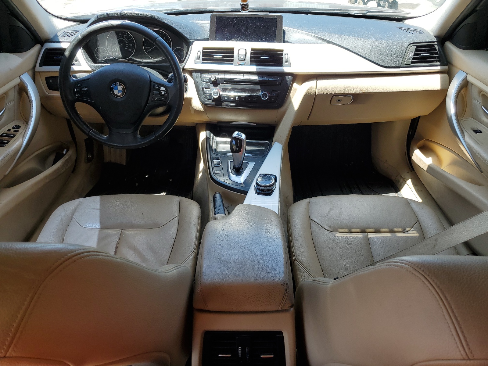 WBA3B1C52EK132528 2014 BMW 320 I