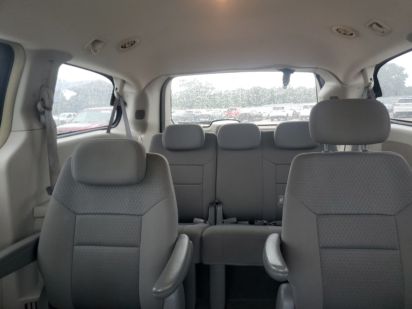 2A8HR44E09R607033 2009 Chrysler Town & Country Lx