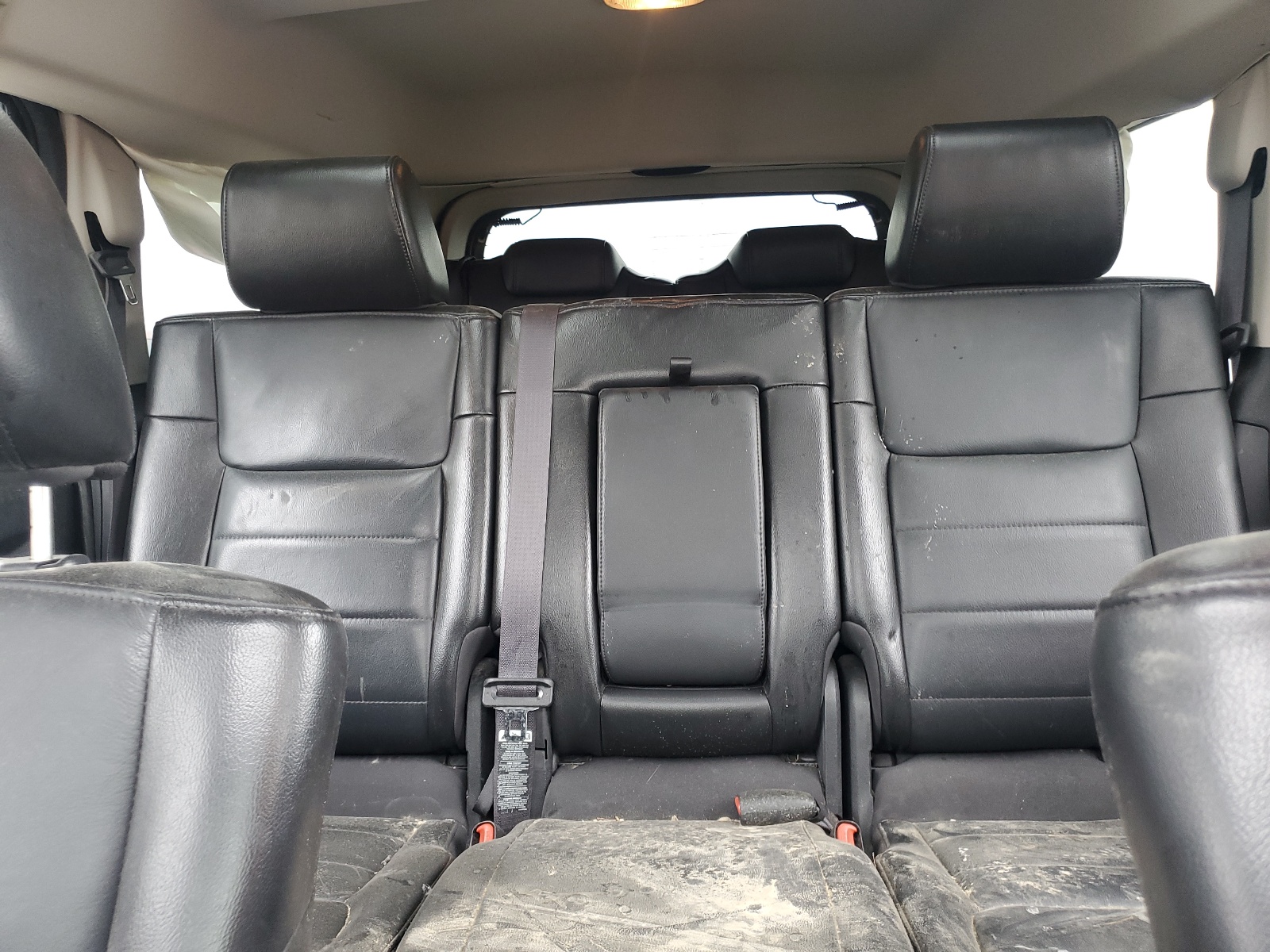 1J4RG4GK9AC125431 2010 Jeep Commander Sport