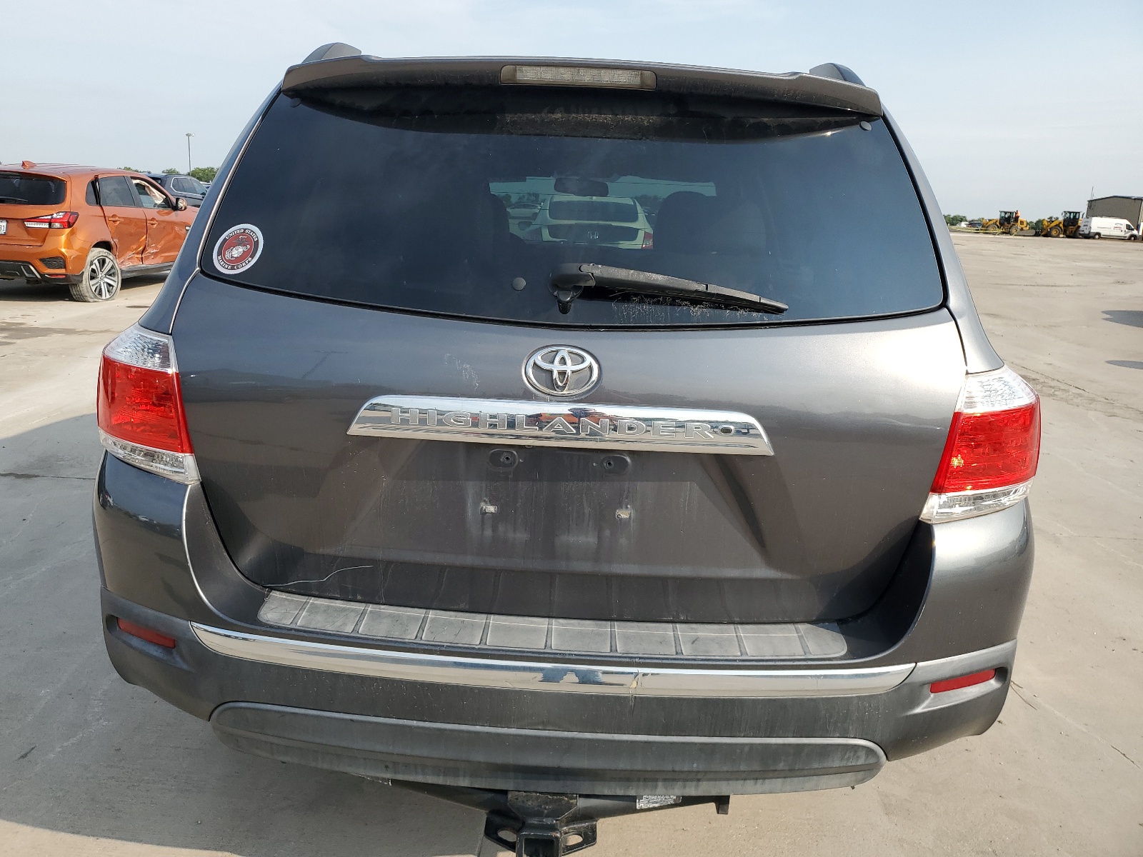 5TDYK3EH6BS048129 2011 Toyota Highlander Limited