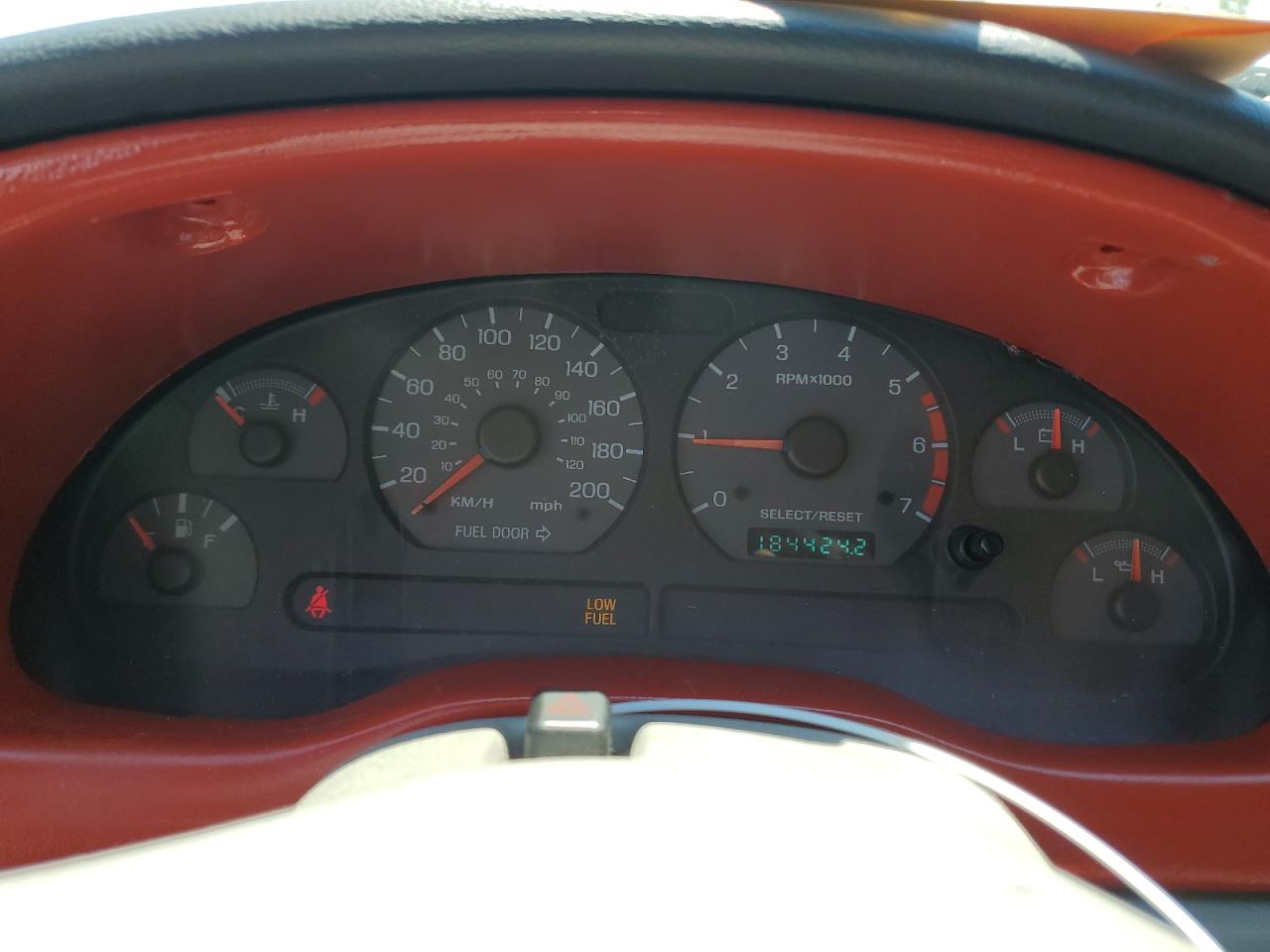 2000 Ford Mustang VIN: 1FAFP4047YF281664 Lot: 61510954