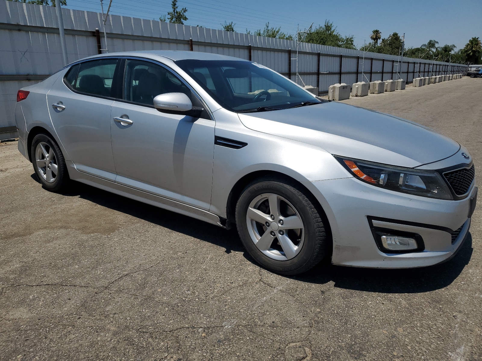 2015 Kia Optima Lx vin: 5XXGM4A76FG433318