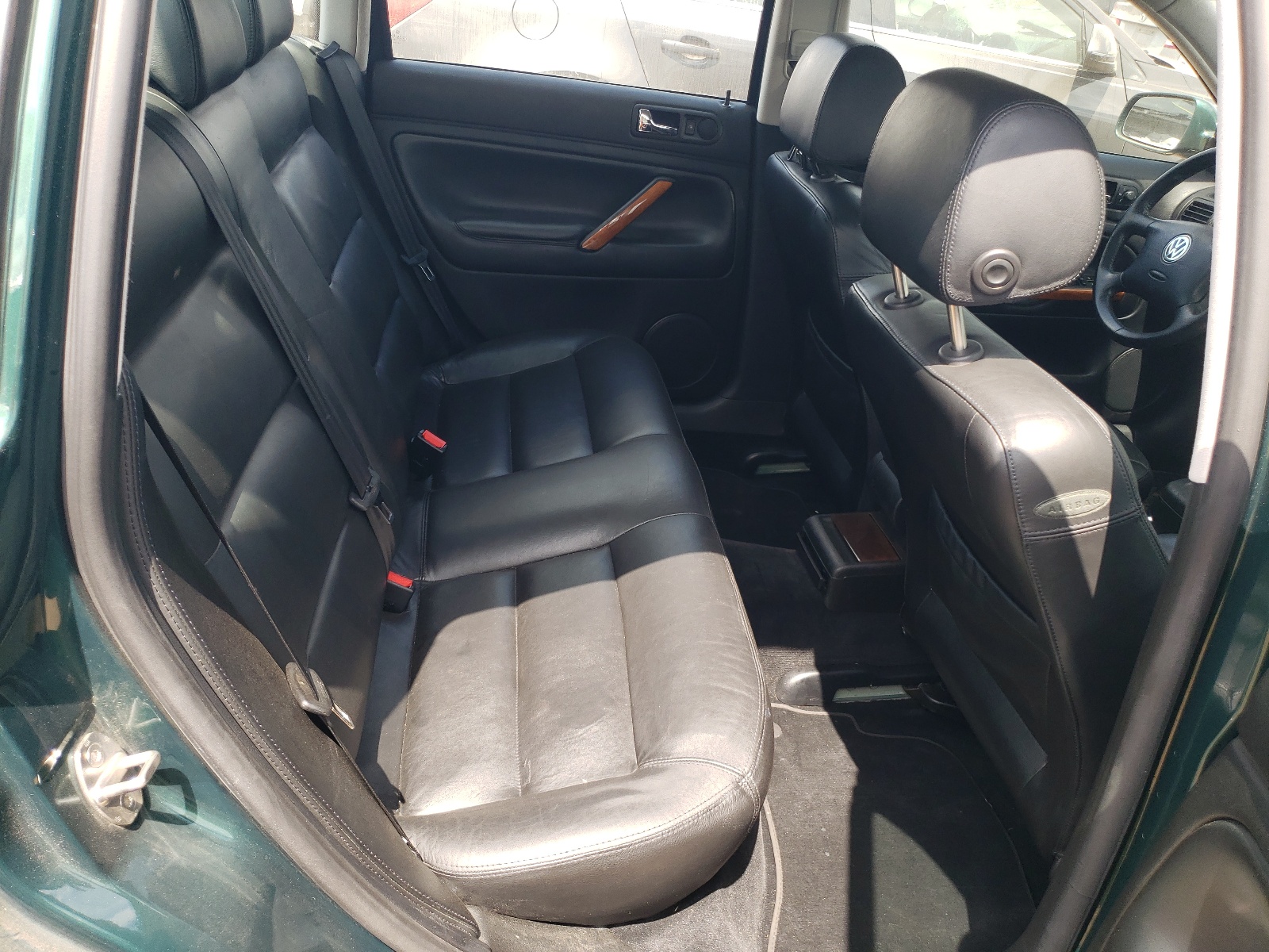 WVWPD63B6XE465446 1999 Volkswagen Passat Glx