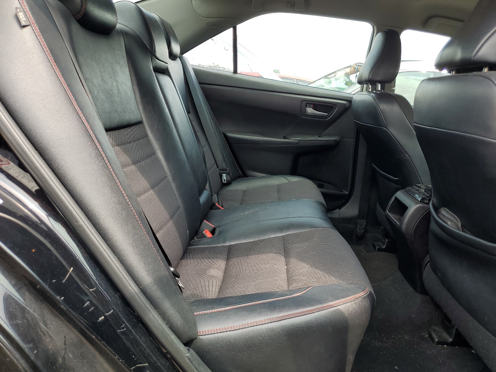 2016 Toyota Camry Le vin: 4T1BF1FK5GU187689