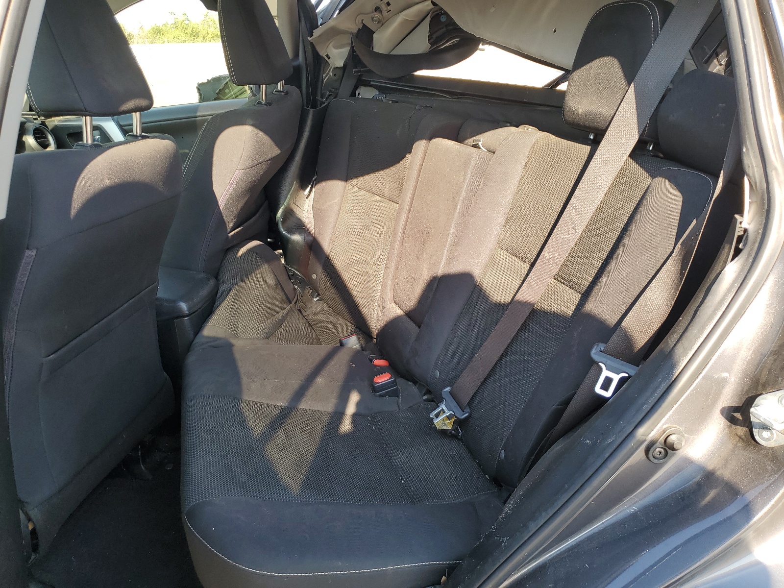 JTMWFREV2HJ123824 2017 Toyota Rav4 Xle