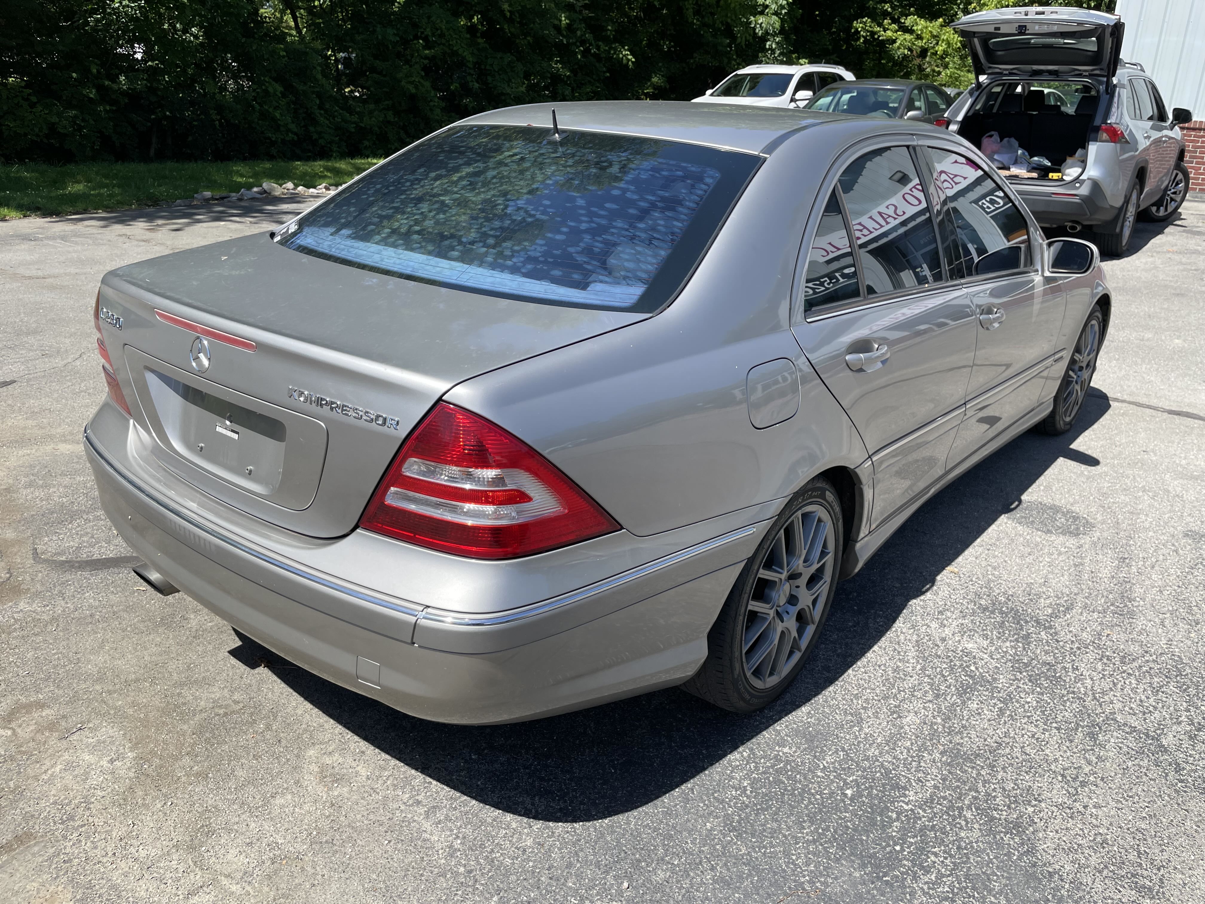 WDBRF40J35F726010 2005 Mercedes-Benz C 230K Sport Sedan