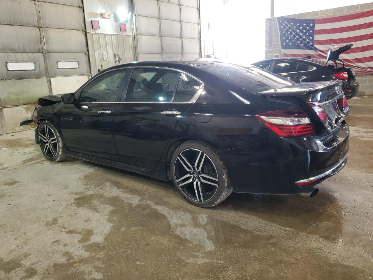 1HGCR2F12HA077104 2017 HONDA ACCORD - Image 2