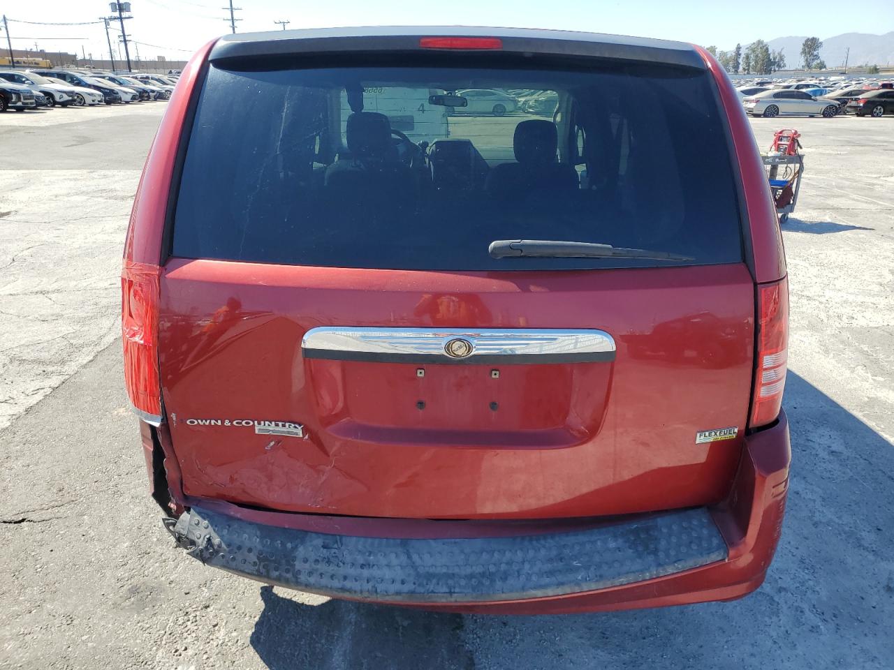 2008 Chrysler Town & Country Lx VIN: 2A8HR44HX8R678202 Lot: 65680574