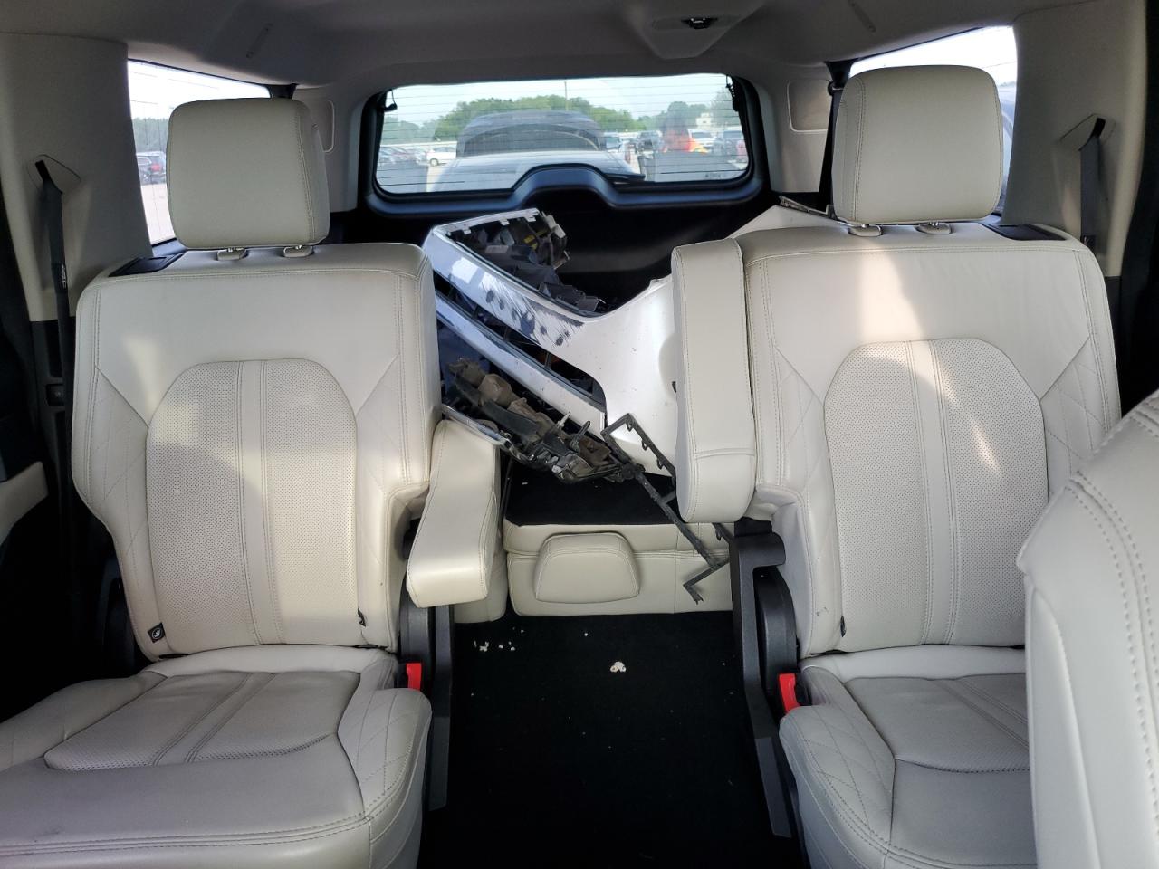 2019 Ford Expedition Max Platinum VIN: 1FMJK1MT3KEA37781 Lot: 61277974