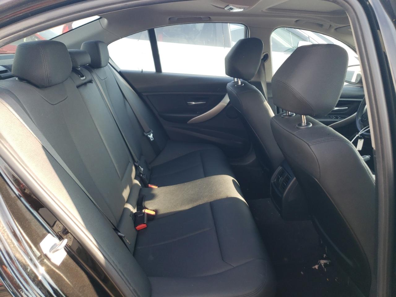 2017 BMW 320 Xi VIN: WBA8E5G38HNU44854 Lot: 63278094