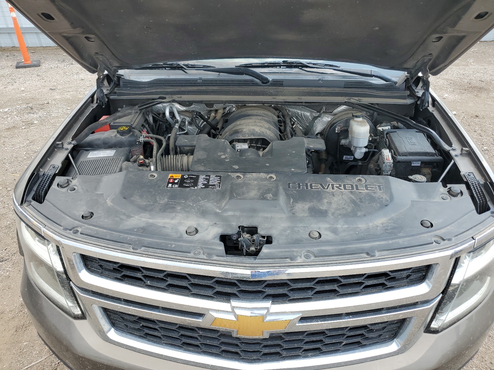 1GNSKHKC1GR393898 2016 Chevrolet Suburban K1500 Lt