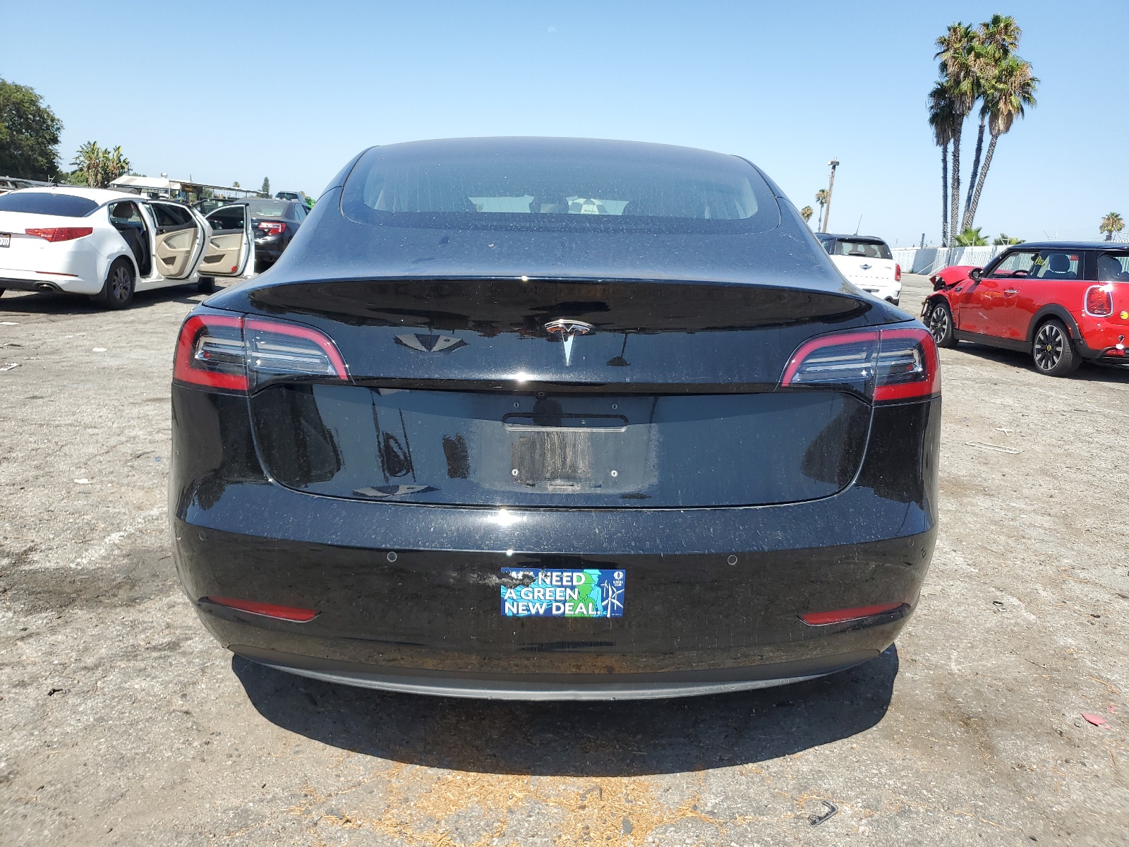 5YJ3E1EA8JF154500 2018 Tesla Model 3