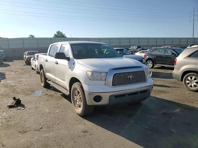 2008 Toyota Tundra Crewmax VIN: 5TFDT54158X011748 Lot: 63636574