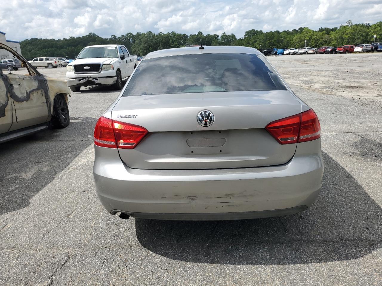 1VWAH7A33CC027773 2012 Volkswagen Passat S