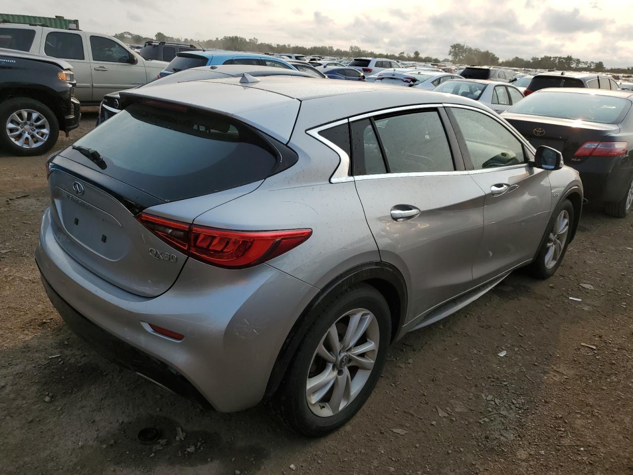 2017 Infiniti Qx30 Base VIN: SJKCH5CP9HA017250 Lot: 64376314