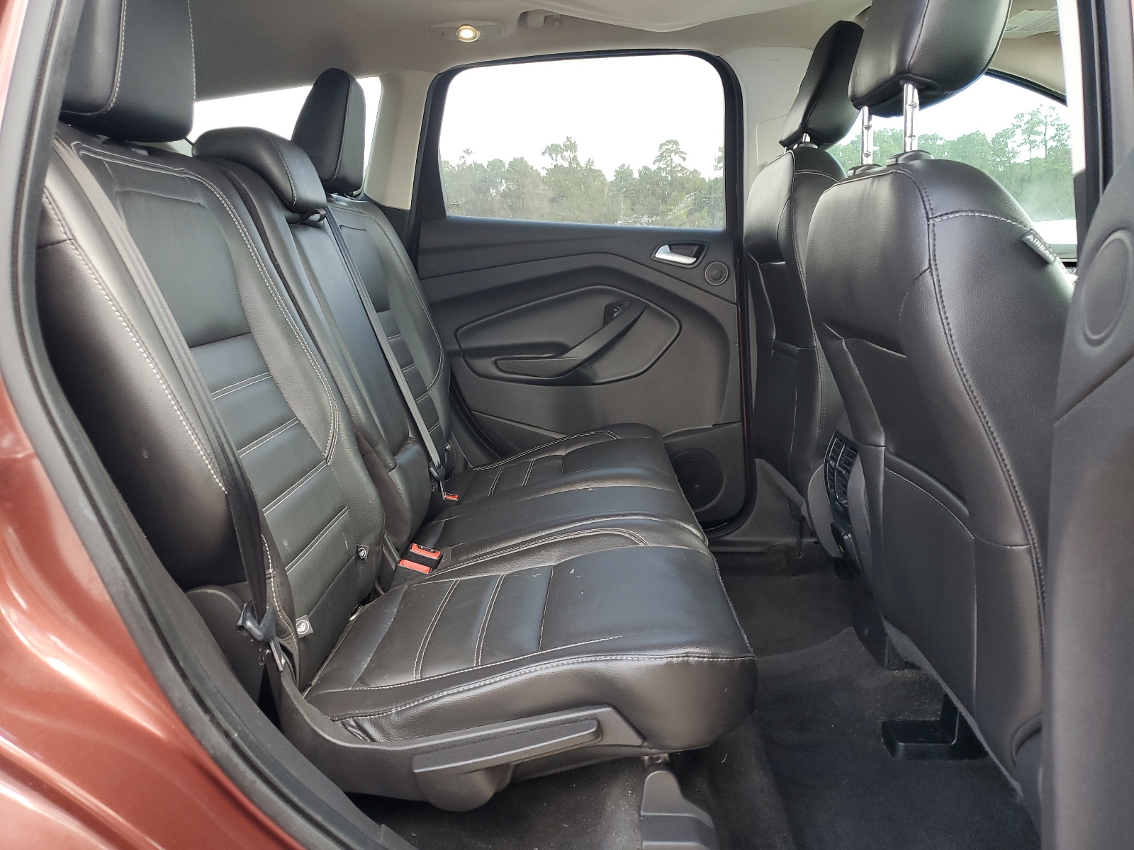 1FMCU9J95JUA67024 2018 Ford Escape Titanium