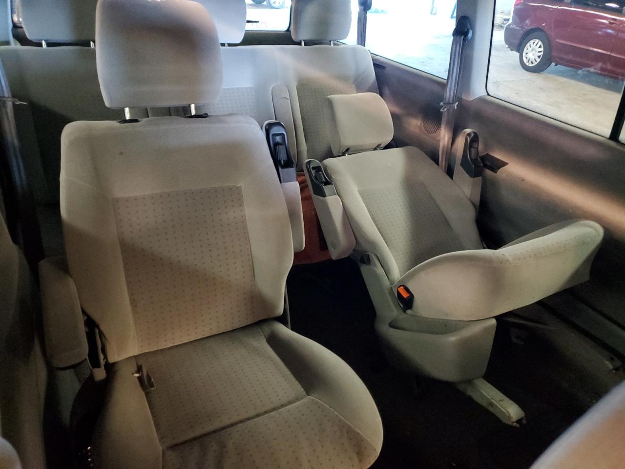 2002 Volkswagen Eurovan Gls VIN: WV2KB47012H028119 Lot: 62910444