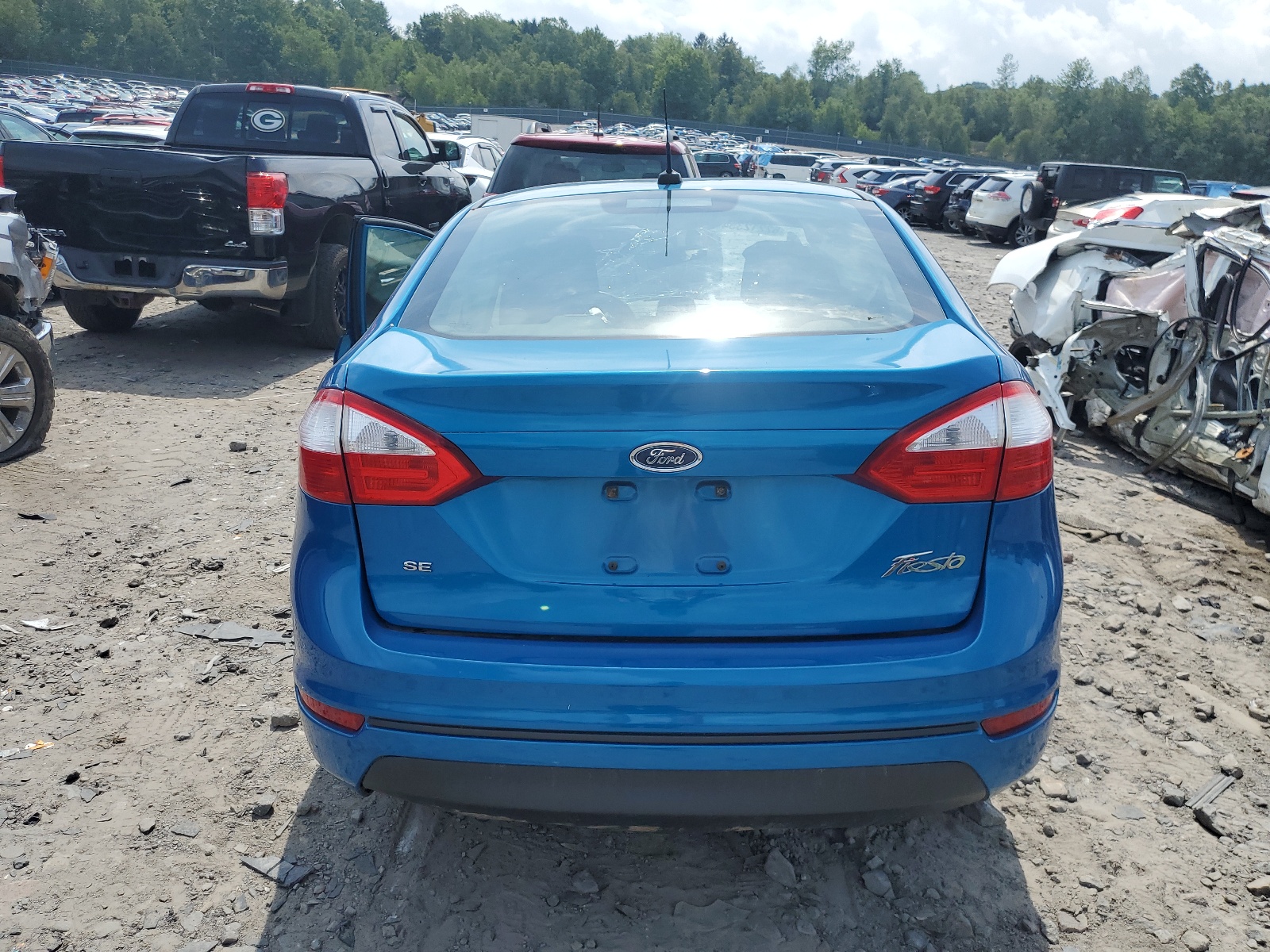 3FADP4BJ2HM155576 2017 Ford Fiesta Se