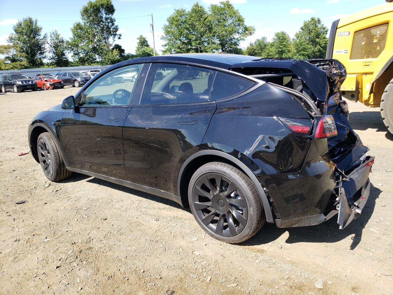 7SAYGDED4RF091972 2024 TESLA MODEL Y - Image 2