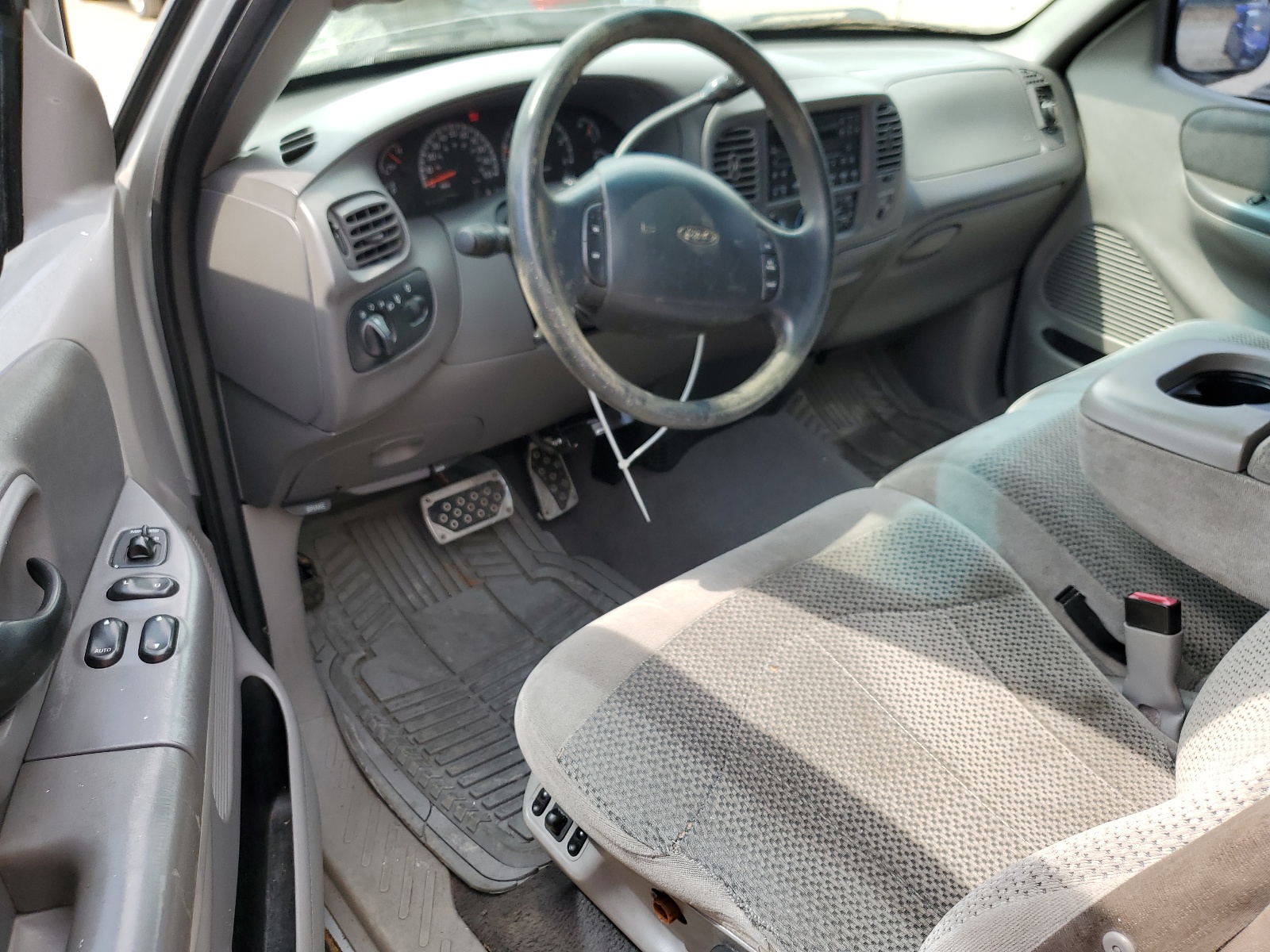 2FTRX18L4YCA79507 2000 Ford F150