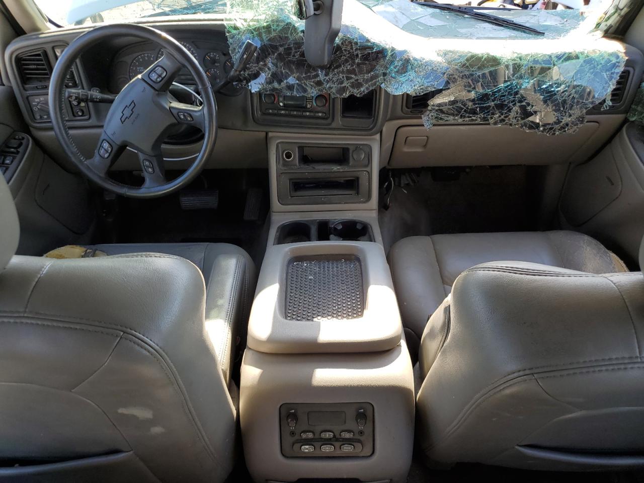 2004 Chevrolet Tahoe K1500 VIN: 1GNEK13T34R159843 Lot: 63315034