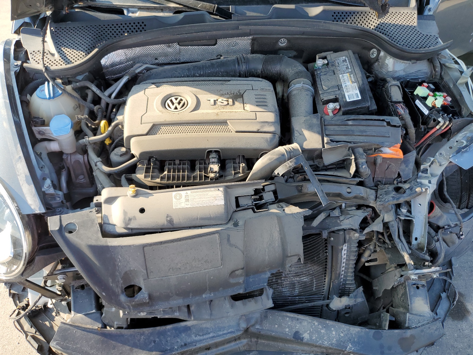 3VW517AT2EM818285 2014 Volkswagen Beetle