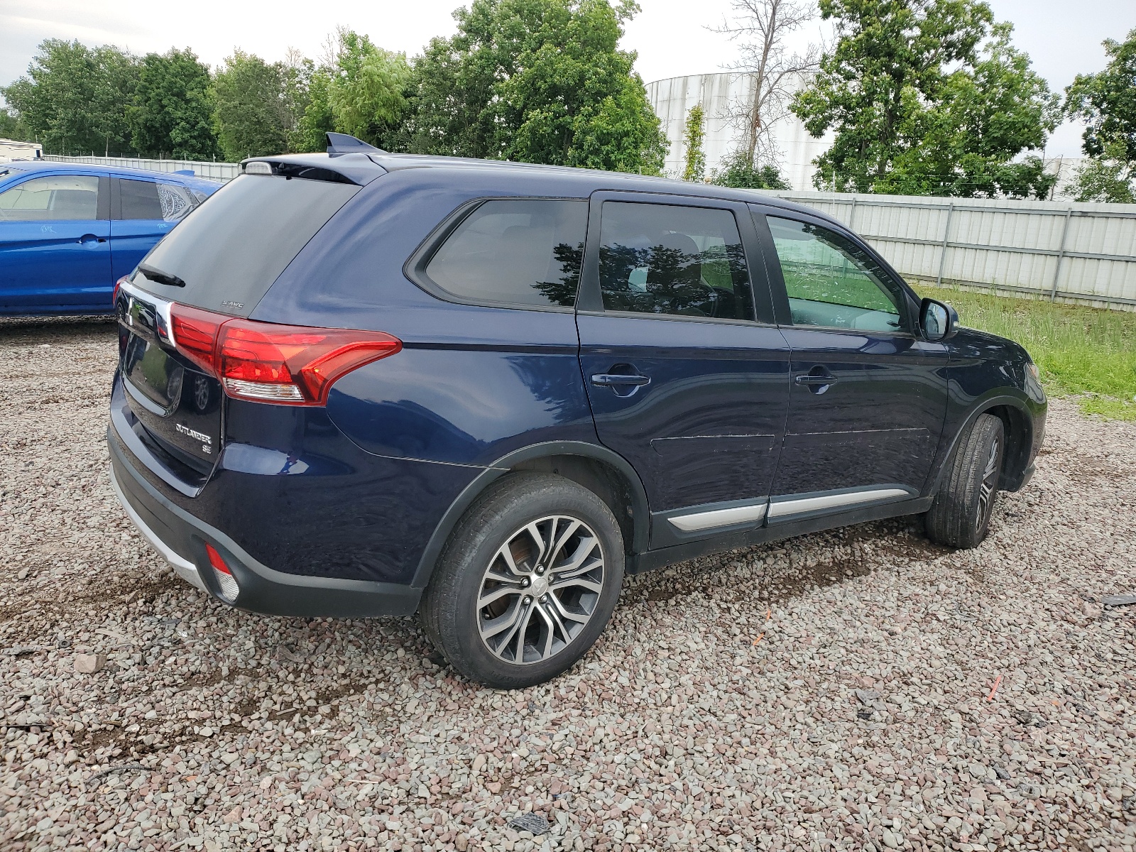 2018 Mitsubishi Outlander Se vin: JA4AZ3A36JZ000452