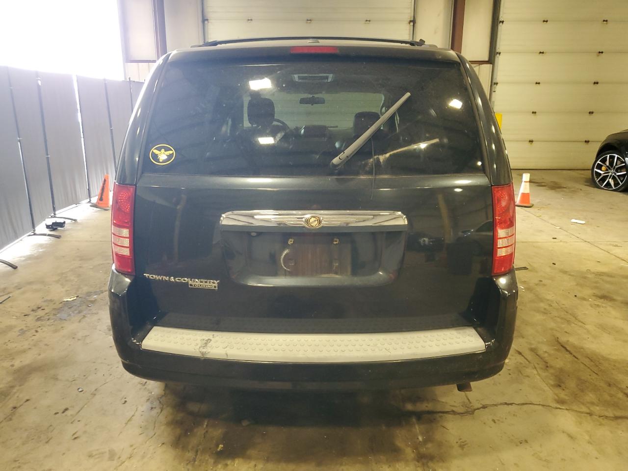 2008 Chrysler Town & Country Touring VIN: 2A8HR54P08R827892 Lot: 64968734