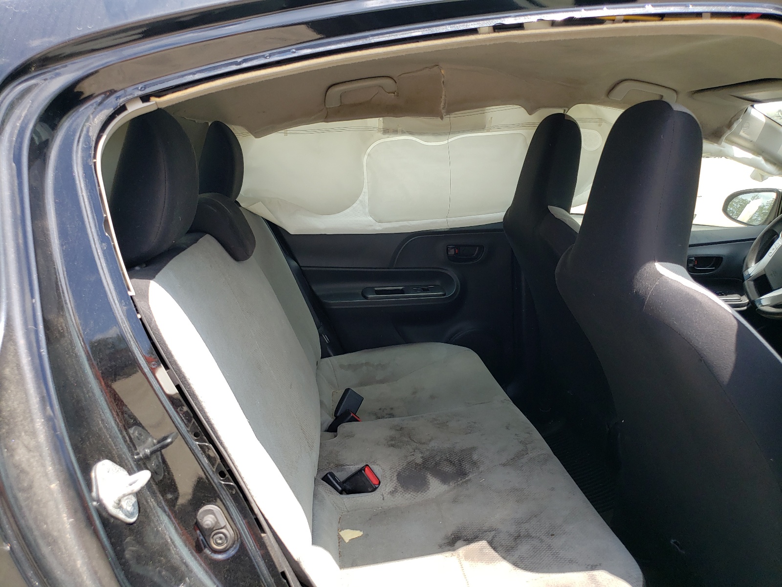 JTDKDTB39H1597905 2017 Toyota Prius C