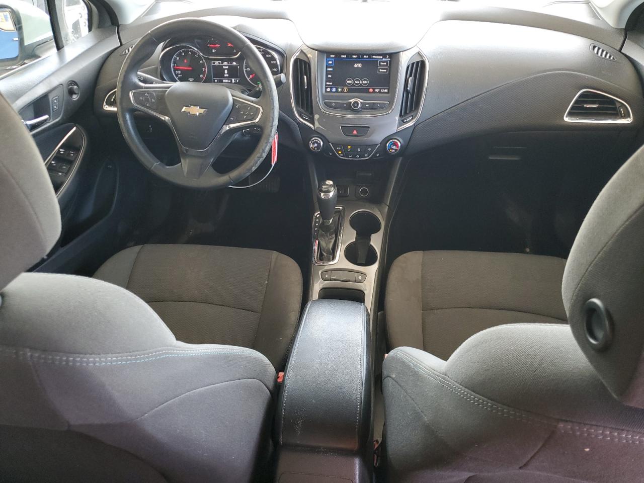 2019 Chevrolet Cruze - Image 8