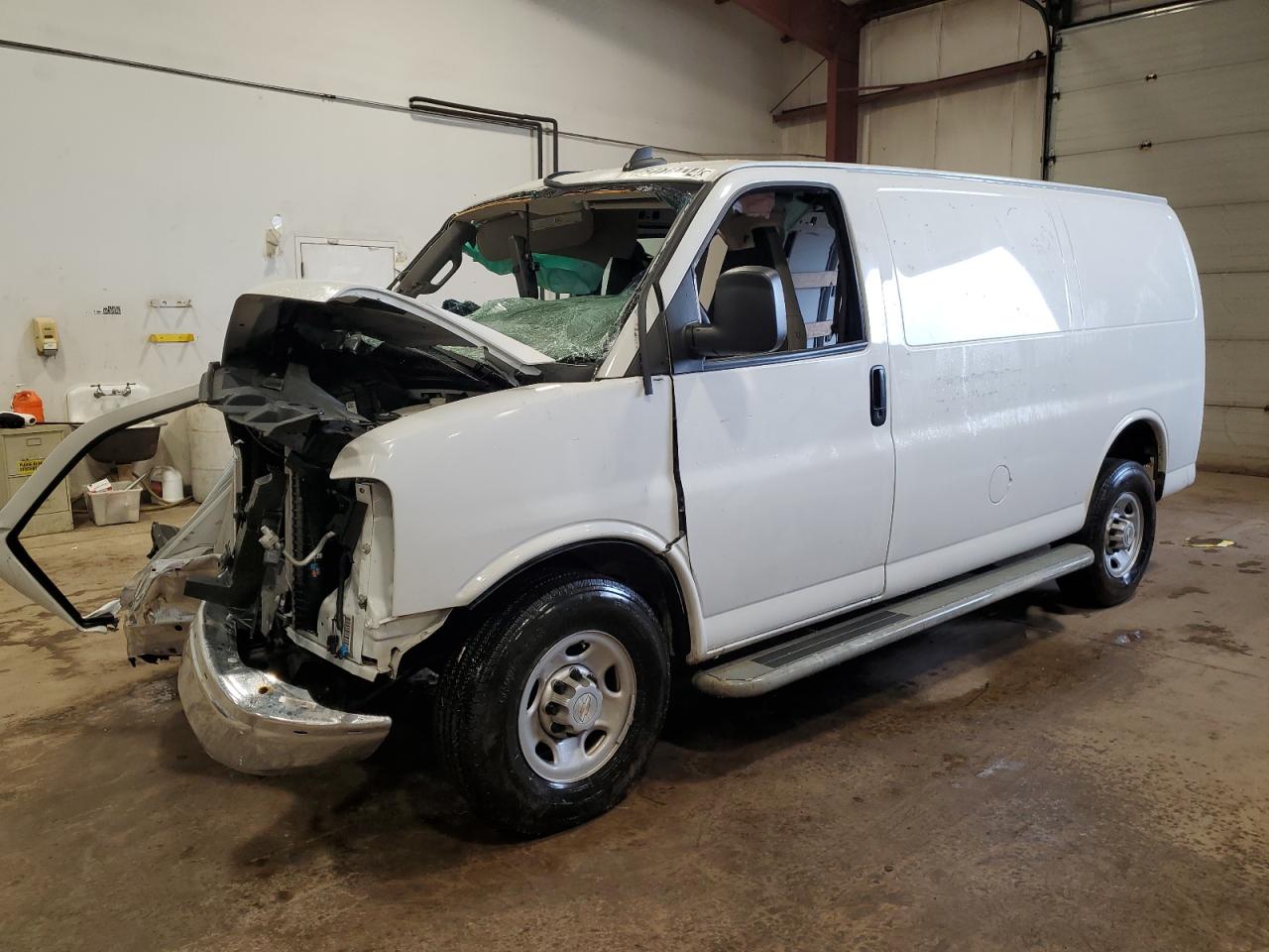 2022 Chevrolet Express G2500 VIN: 1GCWGAFP9N1224031 Lot: 65092414