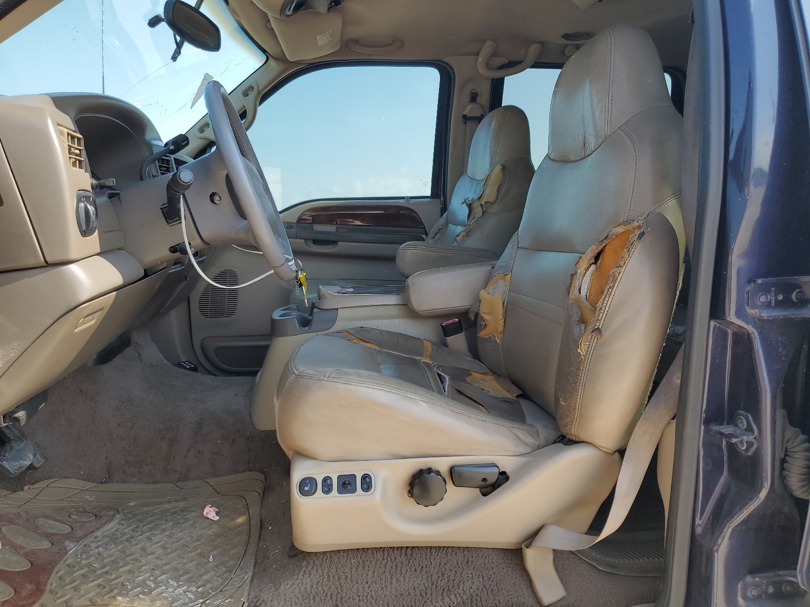 1FMNU43S7YEB55217 2000 Ford Excursion Limited