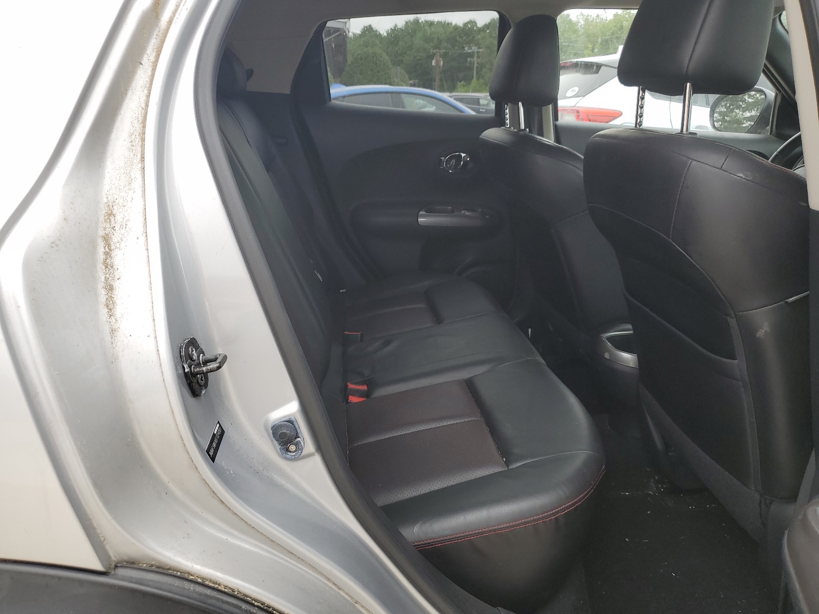 JN8AF5MVXBT024091 2011 Nissan Juke S