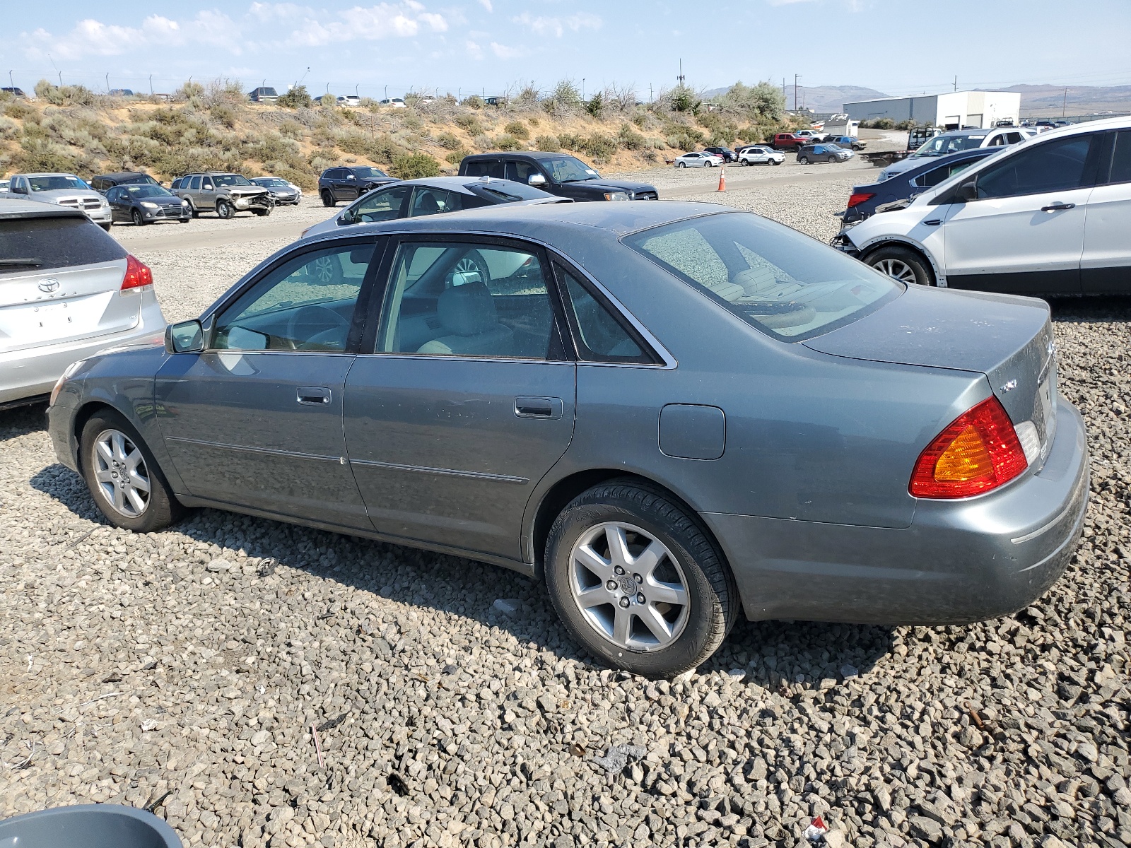 4T1BF28B31U123905 2001 Toyota Avalon Xl