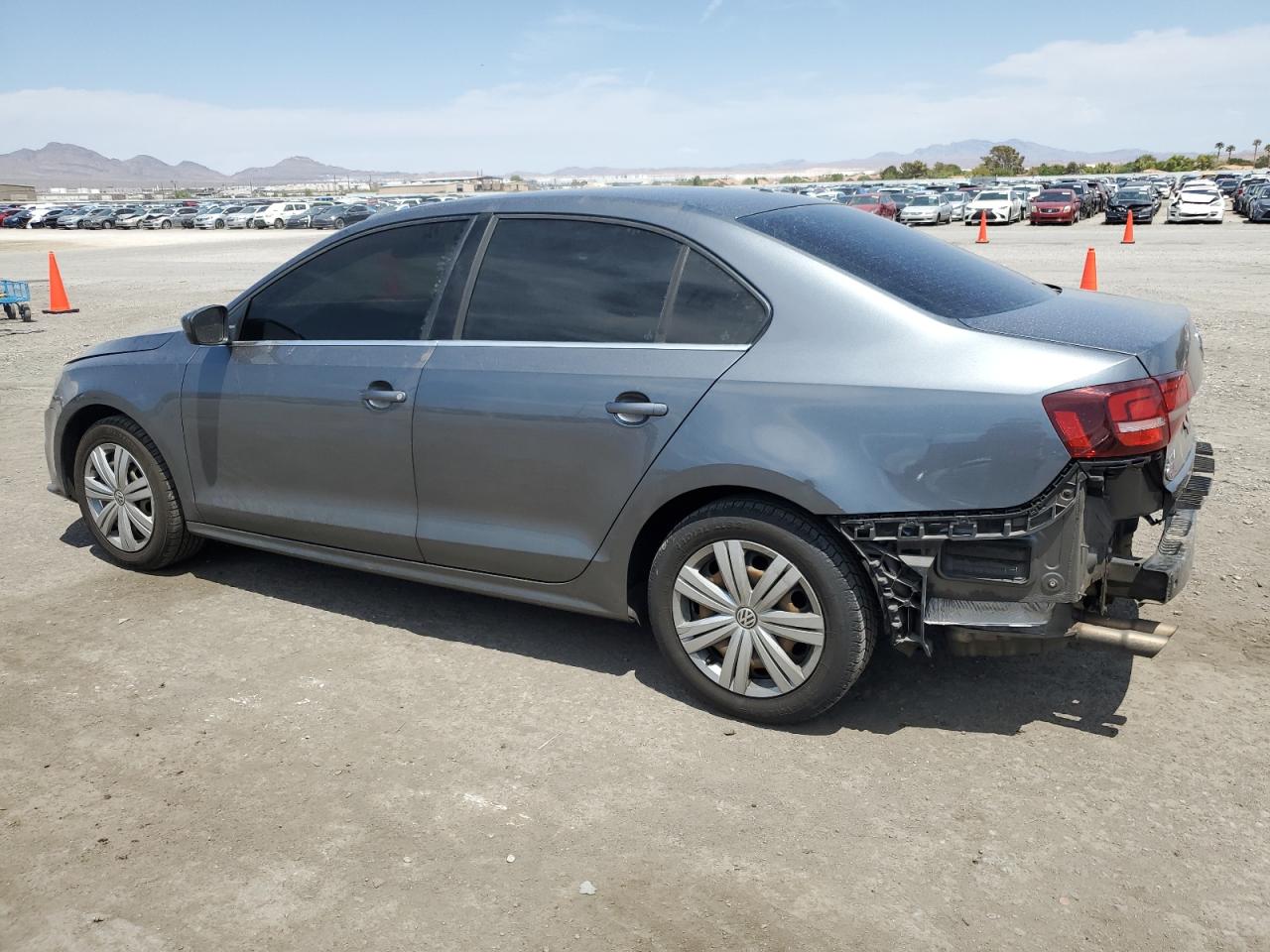 3VW2B7AJ6HM400959 2017 VOLKSWAGEN JETTA - Image 2