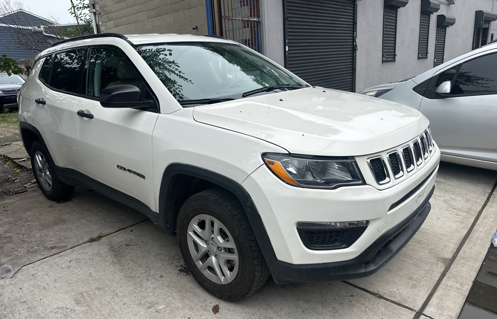 2018 Jeep Compass Sport vin: 3C4NJDAB8JT330600