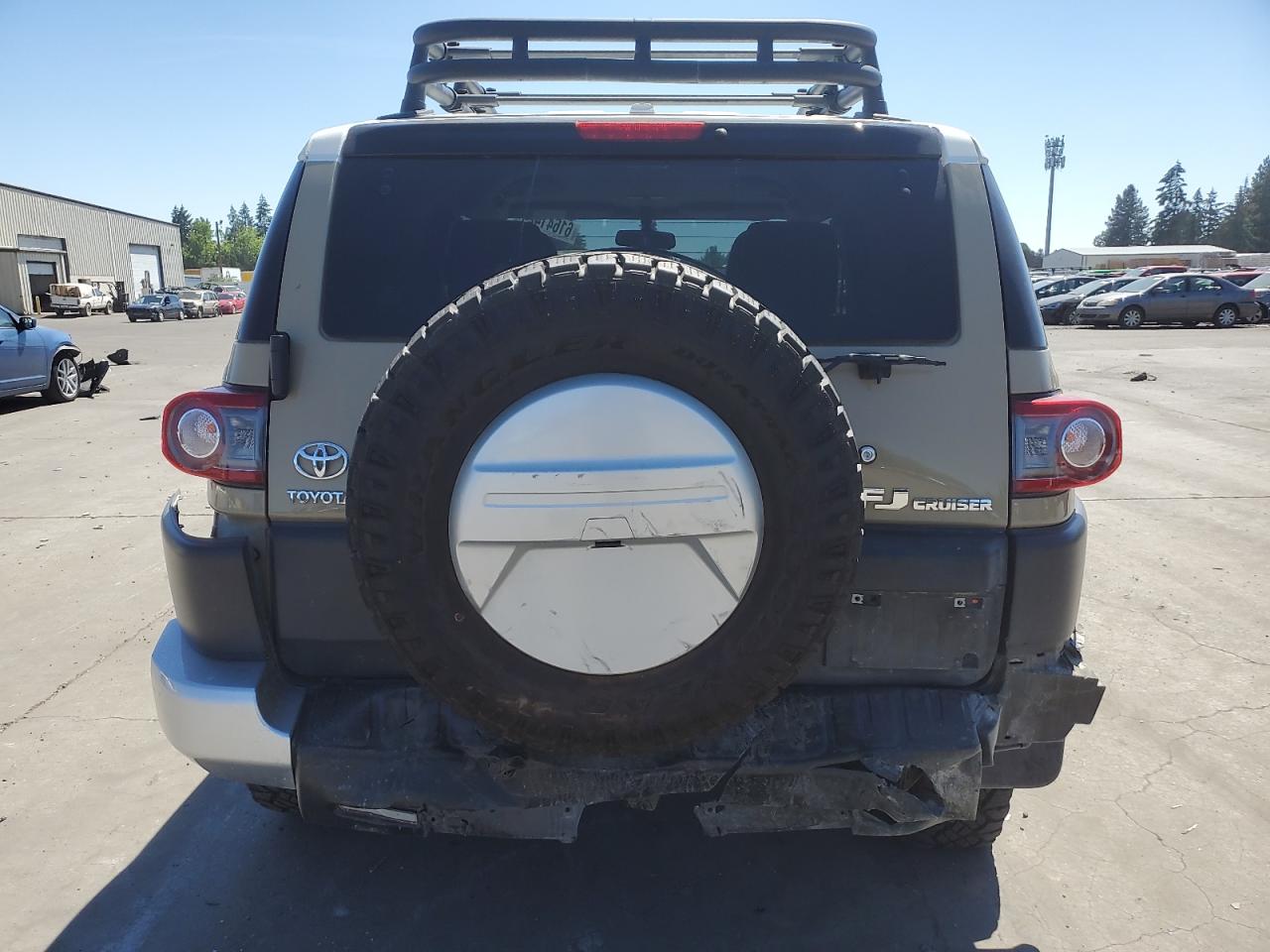 JTEBU4BF6CK135686 2012 Toyota Fj Cruiser