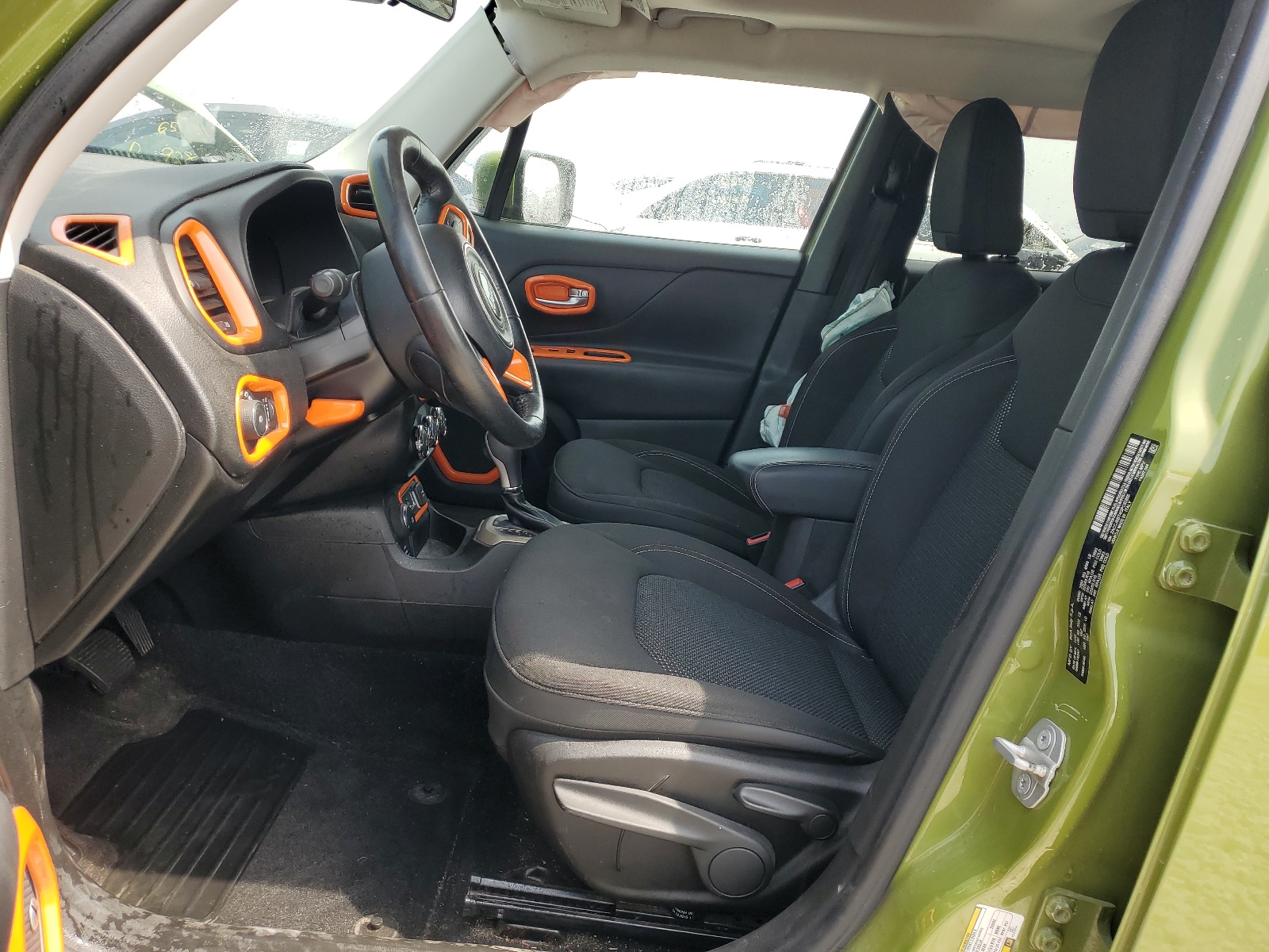 ZACCJBBT4GPC82855 2016 Jeep Renegade Latitude