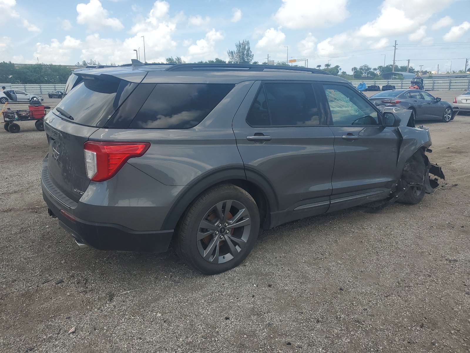 2021 Ford Explorer Xlt vin: 1FMSK8DH1MGA21367