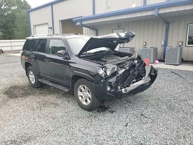 2022 Toyota 4Runner - Image 12