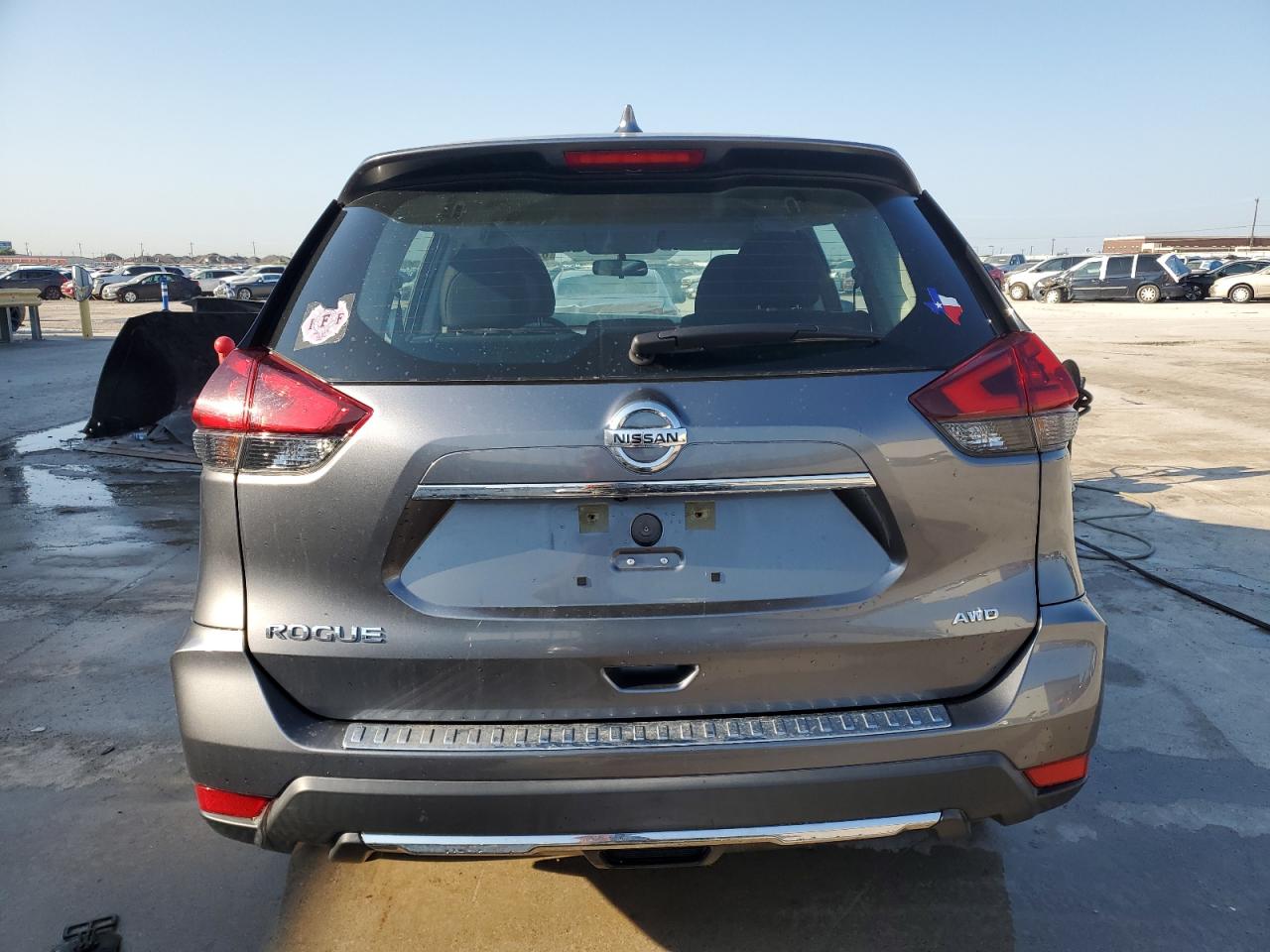 2018 Nissan Rogue S VIN: KNMAT2MVXJP510538 Lot: 62429244