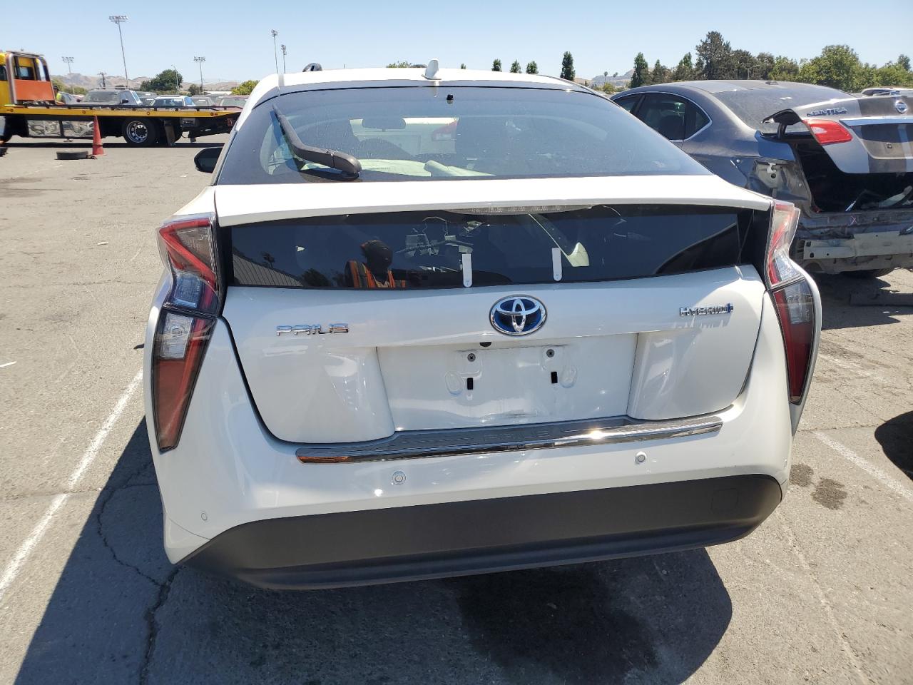 2018 Toyota Prius VIN: JTDKBRFU2J3582894 Lot: 61800314