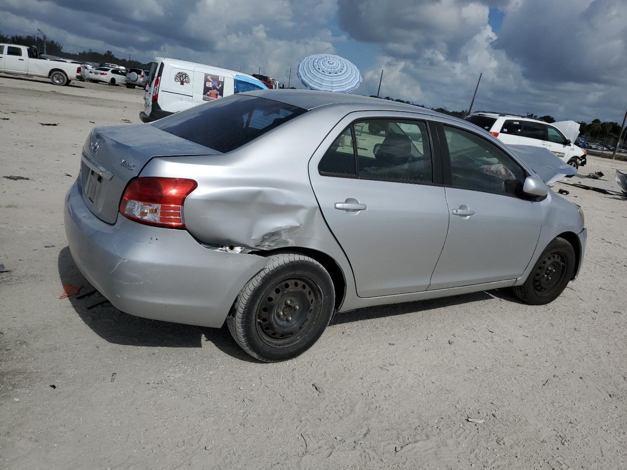 2012 Toyota Yaris VIN: JTDBT4K31CL019593 Lot: 74801334