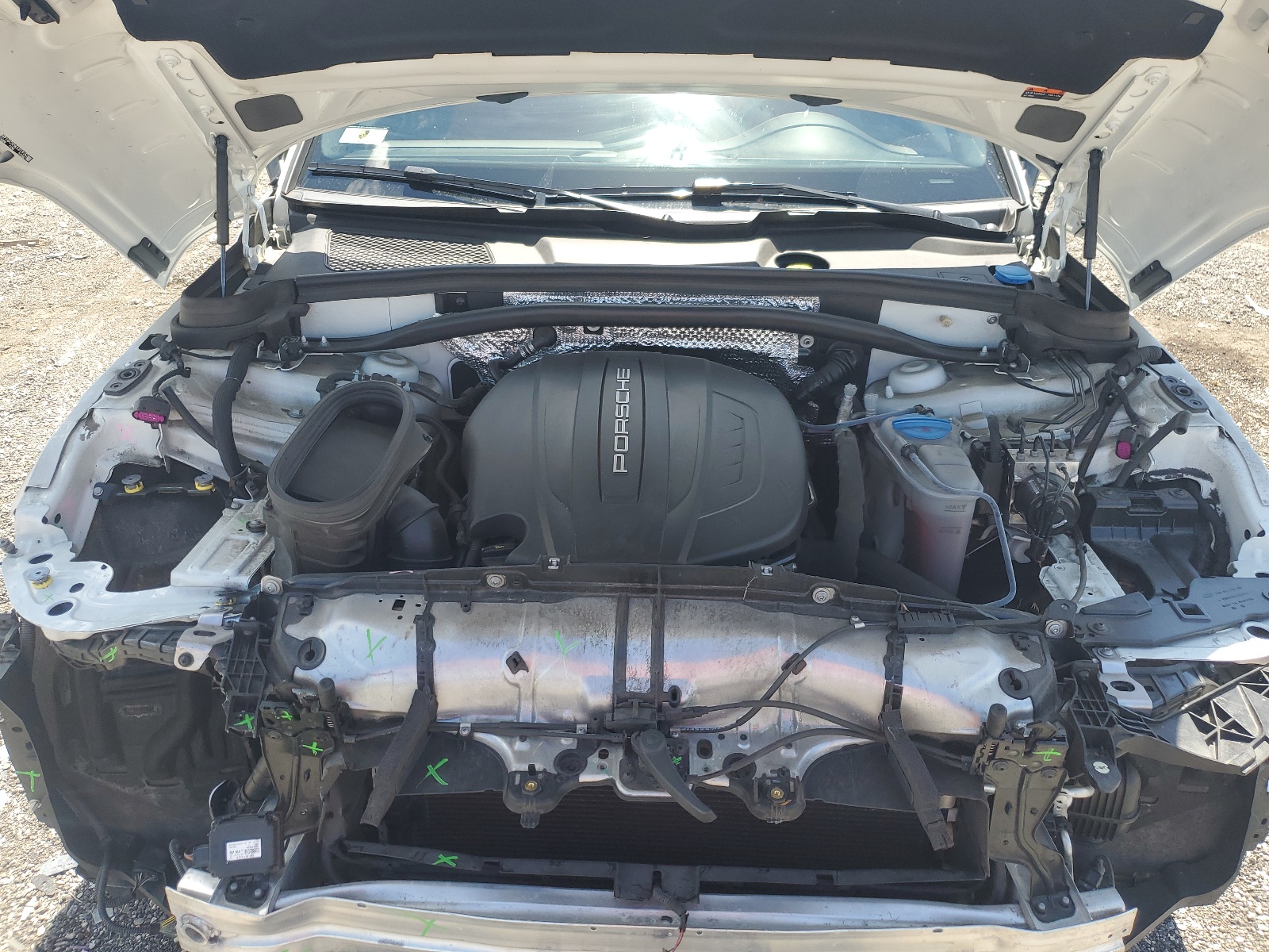 WP1AA2A58JLB19162 2018 Porsche Macan