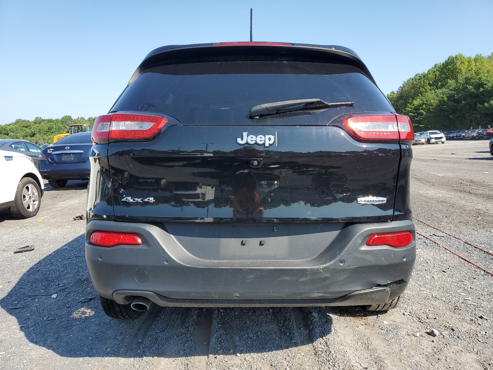 2017 Jeep Cherokee Latitude vin: 1C4PJMCB1HW513024