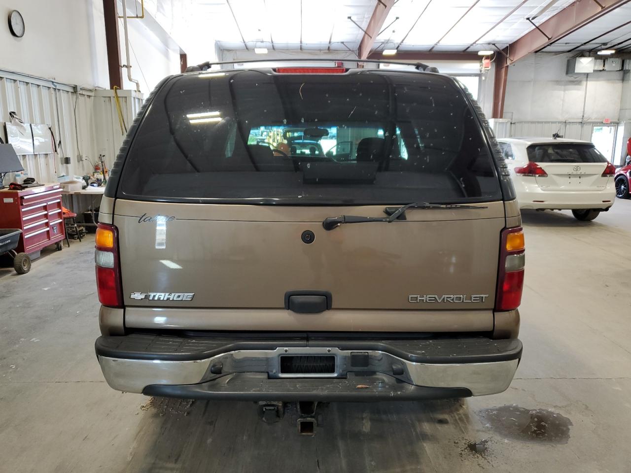 2003 Chevrolet Tahoe K1500 VIN: 1GNEK13ZX3J322442 Lot: 63450094