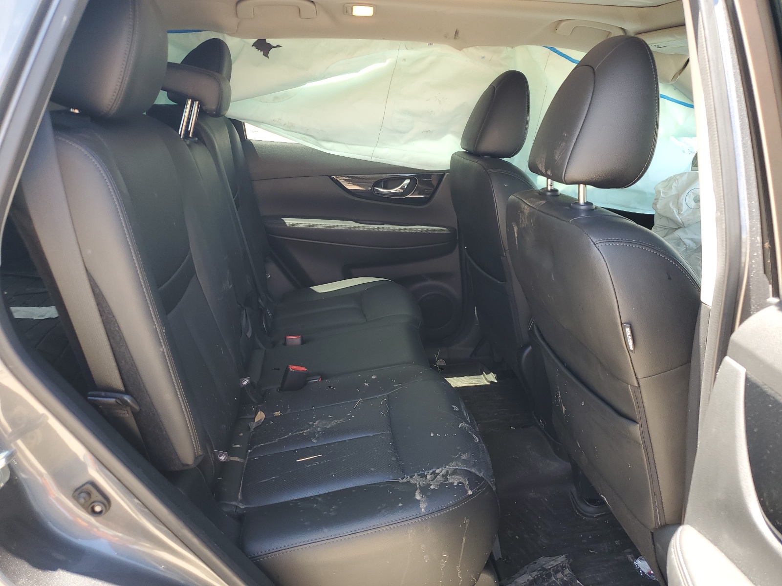 5N1AT2MT8LC729521 2020 Nissan Rogue S